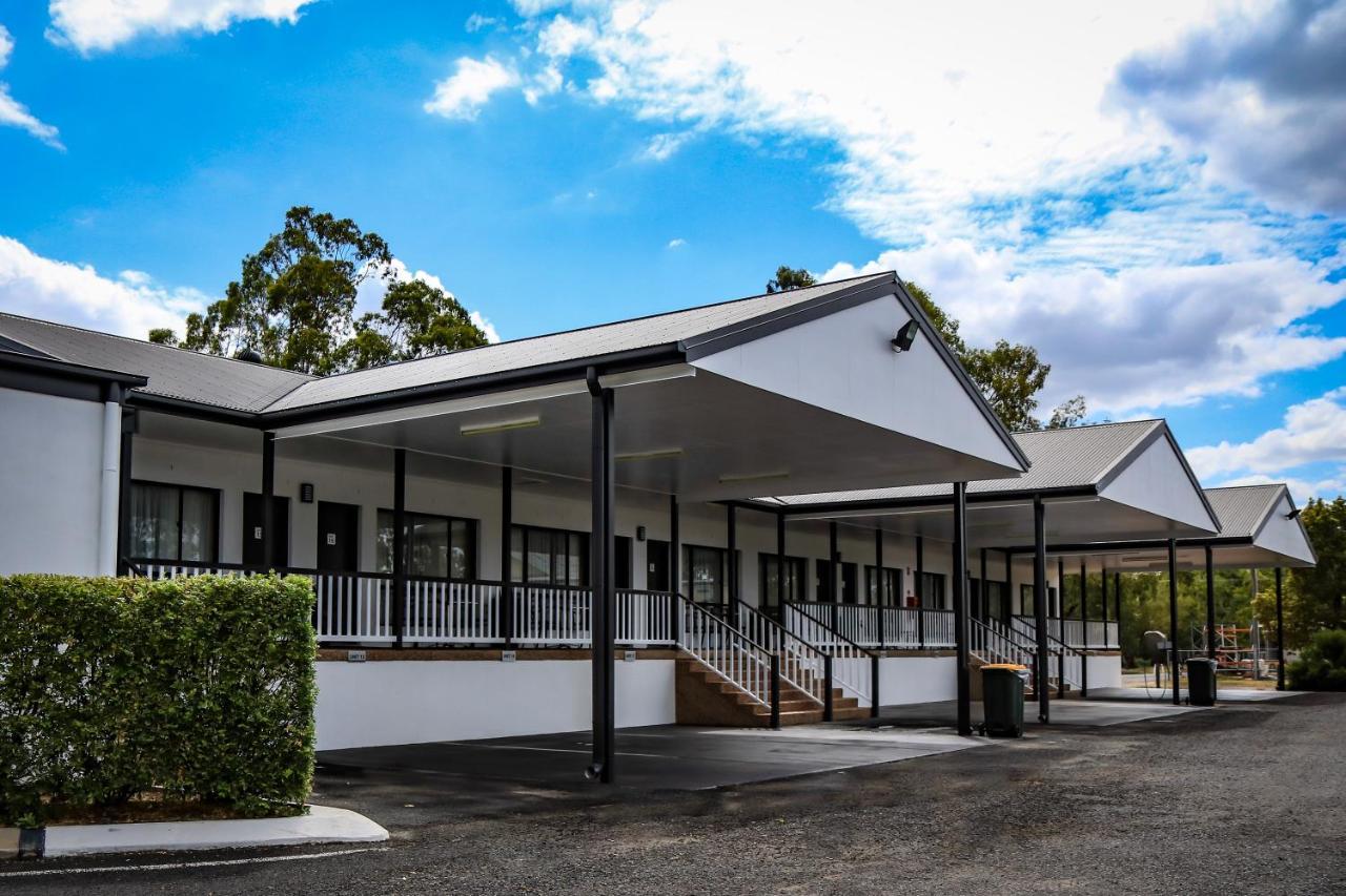 The Club Motor Inn Chinchilla Exterior foto